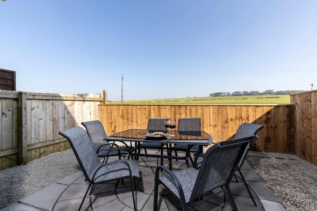 Auckland View - A Comfy & Spacious 4Bed With Views Coundon エクステリア 写真