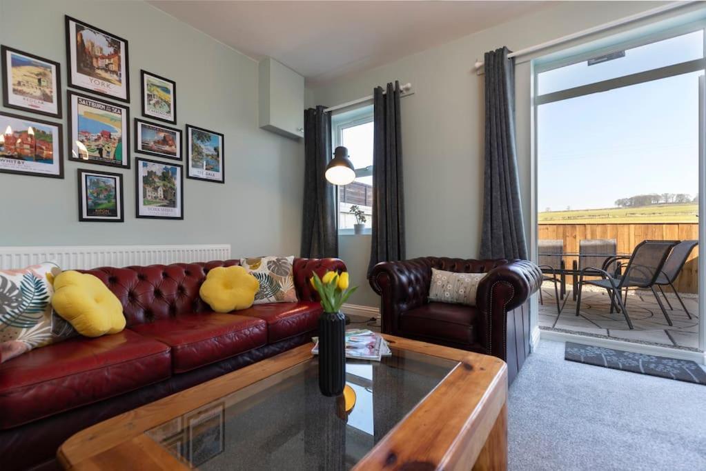 Auckland View - A Comfy & Spacious 4Bed With Views Coundon エクステリア 写真
