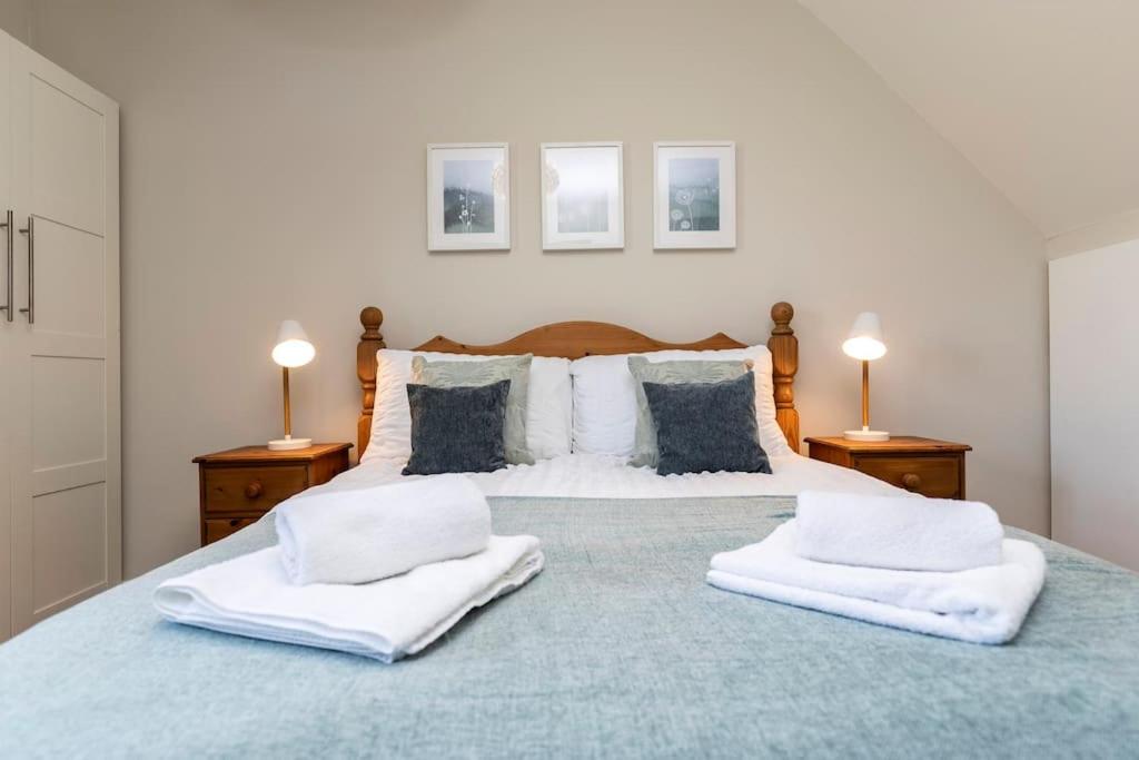Auckland View - A Comfy & Spacious 4Bed With Views Coundon エクステリア 写真